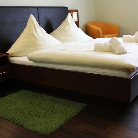 Hotel Brantl Roding Esterno foto