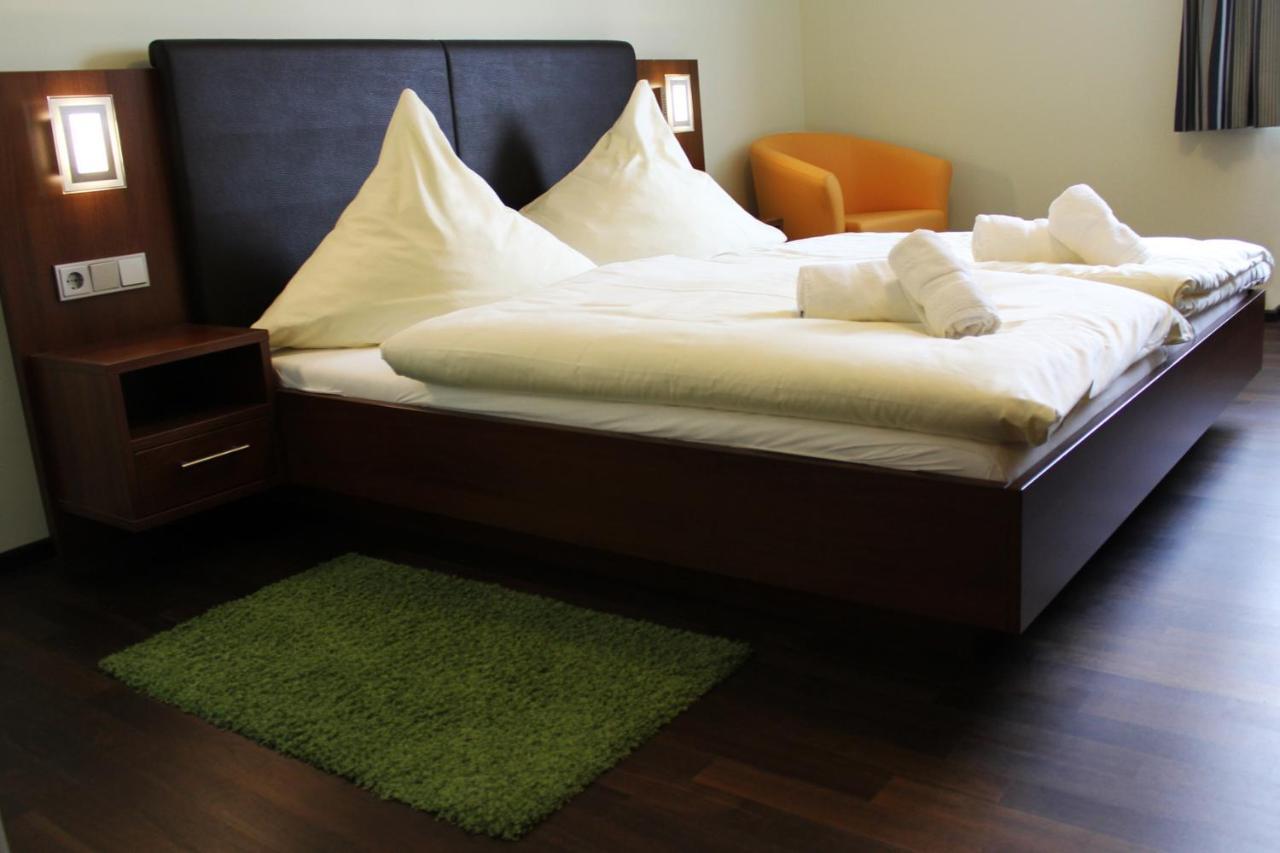 Hotel Brantl Roding Esterno foto